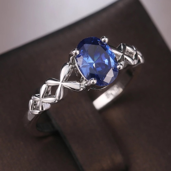 New Women’s 925 Silver Blue Sapphire Ring - Picture 3 of 5